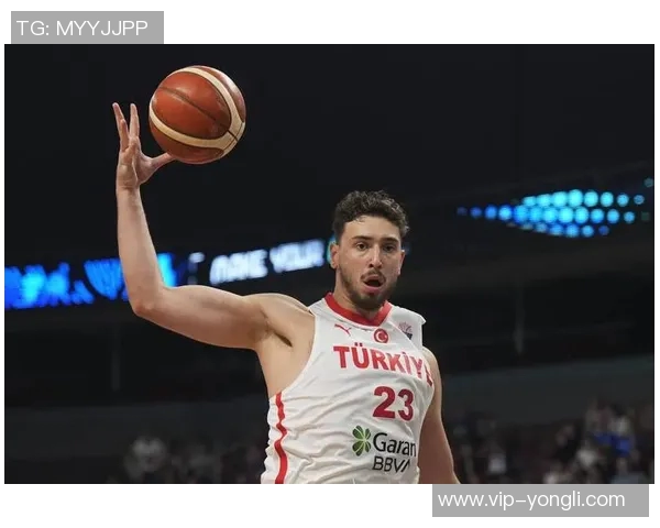 科塔表现出色10中6砍下17分9篮板4盖帽助力球队胜利